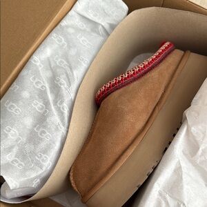 UGG Tazz Slipper- brand new